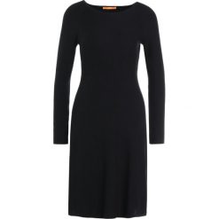 BOSS CASUAL IESIBELLA Sukienka dzianinowa black. Czarne sukienki dzianinowe BOSS Casual, na co dzień, xl, casualowe. Za 719,00 zł.