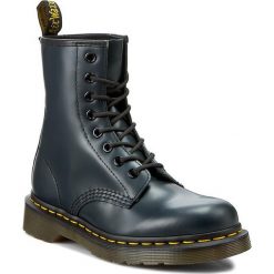 Glany DR. MARTENS - 1460 10072410 Navy. Niebieskie botki damskie skórzane marki Dr. Martens, klasyczne. Za 669,00 zł.