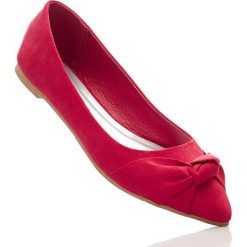 Baleriny bonprix czerwony. Czerwone baleriny damskie marki bonprix, bez wzorów, na wysokim obcasie. Za 54,99 zł.