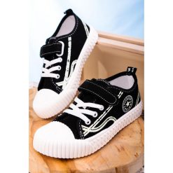 Czarne trampki na rzep casu 204/29m. Czarne trampki dziewczęce Casu, bez wzorów, bez zapięcia. W wyprzedaży za 29,99 zł.