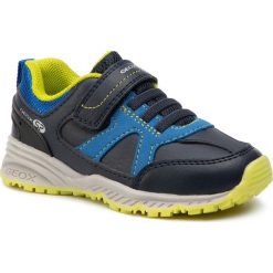 Sneakersy GEOX - J Bernie B J9411B 0BUCE C4226 M Navy/Royal. Niebieskie trampki chłopięce Geox, bez wzorów, ze skóry ekologicznej, na rzepy. W wyprzedaży za 139,00 zł.