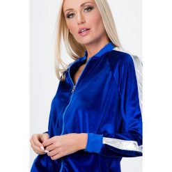 Bomberka welurowa chabrowa 1478. Niebieskie bluzy damskie Fasardi, xl, bez wzorów, z weluru, bez rękawów, bez kaptura. Za 59,00 zł.
