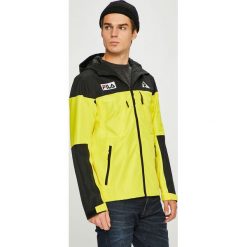 Fila - Kurtka. Żółte płaszcze męskie Fila, m, bez wzorów, z poliesteru, krótkie, z kapturem. W wyprzedaży za 269,90 zł.