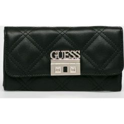 Guess Jeans - Portfel. Czarne portfele damskie Guess Jeans, z aplikacjami, z jeansu. Za 279,90 zł.