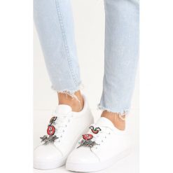 Białe Buty Sportowe Pina. Białe buty sportowe damskie marki Born2be, z aplikacjami, z gumy. Za 59,99 zł.