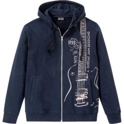 Bluza rozpinana z dużym nadrukiem Slim Fit bonprix ciemnoniebieski. Niebieskie bluzy męskie bonprix, s, z nadrukiem, bez kołnierzyka, bez rękawów, bez kaptura. Za 79,99 zł.