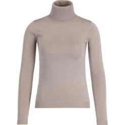 Golf Guess Gabriella W94R81 Z2IF0. Czarne swetry damskie Guess, l, z aplikacjami, z poliesteru, bez rękawów, bez kaptura. W wyprzedaży za 209,00 zł.