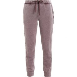 Bryczesy damskie: YUJ Spodnie treningowe vintage wine