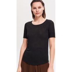 T-shirt z lnu - Czarny. Czarne t-shirty damskie Reserved, s, bez wzorów, bez kołnierzyka. Za 59,99 zł.
