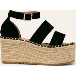 Answear - Sandały Ideal Shoes. Czarne koturny damskie ANSWEAR, bez obcasa, na obcasie, na klamry. Za 159,90 zł.