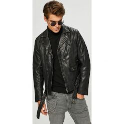 Pepe Jeans - Kurtka skórzana Wharf. Czarne kurtki męskie marki Pepe Jeans, l, w paski, z bawełny. W wyprzedaży za 799,90 zł.