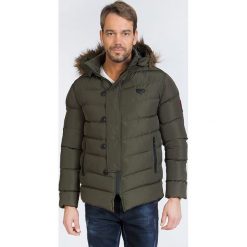 Kurtka zimowa w kolorze khaki. Brązowe kurtki męskie Sir Raymond Taylor, na zimę, m, z aplikacjami, bez kaptura. W wyprzedaży za 299,95 zł.