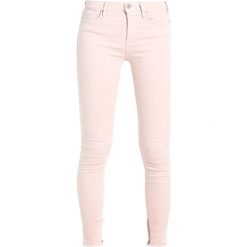 Replay JOI ANKLE Jeans Skinny Fit rose. Różowe rurki damskie Replay, bez wzorów, z elastanu. W wyprzedaży za 449,25 zł.