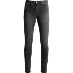 Levi's® 721 HIGH RISE SKINNY Jeans Skinny Fit grey denim. Szare jeansy damskie Levi's®, z bawełny. Za 369,00 zł.