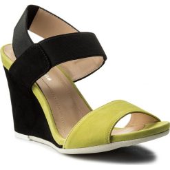 Sandały SOLO FEMME - 53106-42-H51/020-07-00 Pistacja/Czarny. Czarne klapki damskie Solo Femme, bez wzorów, ze skóry, bez obcasa, na obcasie. W wyprzedaży za 199,00 zł.