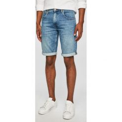 Wrangler - Szorty jeansowe. Niebieskie spodenki i szorty męskie Wrangler, bez wzorów, z elastanu, casualowe. W wyprzedaży za 199,90 zł.
