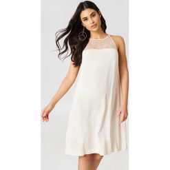 Sukienki: Samsoe & Samsoe Krótka sukienka Bina – Offwhite