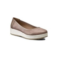 CLARA BARSON W16SS068-3. Pomarańczowe półbuty damskie Clara Barson, bez wzorów, ze skóry ekologicznej, bez obcasa, bez zapięcia. Za 79,99 zł.
