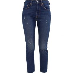 Levi's® 501 SKINNY Jeans Skinny Fit dark blue. Niebieskie jeansy damskie marki Levi's®, z bawełny. W wyprzedaży za 359,20 zł.