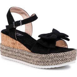 Espadryle JENNY FAIRY - WSHT855-07 Black. Czarne espadryle damskie Jenny Fairy, bez wzorów, z tworzywa sztucznego, bez obcasa, na obcasie. Za 79,99 zł.