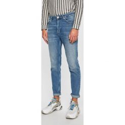 Review - Jeansy. Niebieskie jeansy męskie Review, bez wzorów. W wyprzedaży za 179,90 zł.