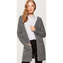 Melanżowy sweter oversize - Szary. Szare bez kategorii marki Mohito, s. W wyprzedaży za 79,99 zł.