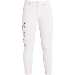 LTB LONIA Jeans Skinny Fit fresco white wash. Białe rurki damskie marki LTB. Za 339,00 zł.
