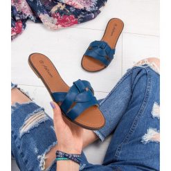 Klapki damskie Abloom LS-89092 Niebieskie. Niebieskie klapki damskie ABLOOM, bez wzorów, z tworzywa sztucznego, bez obcasa, na płaskiej podeszwie. Za 59,00 zł.