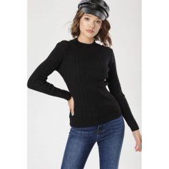 Czarny Sweter Neamenoe. Czarne swetry damskie Born2be, s, bez wzorów, bez rękawów, bez kaptura. Za 99,99 zł.