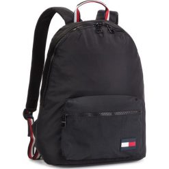 Plecak TOMMY HILFIGER - Tommy Backpack Sports Tape AM0AM04630 002. Czarne torby męskie skórzane TOMMY HILFIGER, bez wzorów, z materiału. Za 399,00 zł.