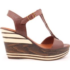 Sandałki na koturnie - skóra naturalna - model 355 - kolor brązowy. Pomarańczowe sandały damskie Zapato, bez wzorów, ze skóry, bez obcasa, na koturnie, bez zapięcia. W wyprzedaży za 119,00 zł.