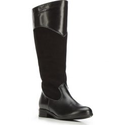 Buty damskie. Czarne kozaki damskie Wittchen, na zimę, ze skóry, bez obcasa, na obcasie, bez zapięcia. W wyprzedaży za 399,92 zł.