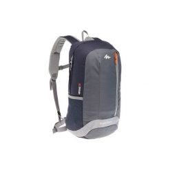 Plecak turystyczny NH100 20 l. Szare plecaki męskie marki QUECHUA, z materiału. Za 29,99 zł.