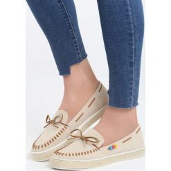 Beżowe Espadryle Orona. Brązowe espadryle damskie Born2be, bez wzorów, ze skóry, bez obcasa, na płaskiej podeszwie. Za 69,99 zł.