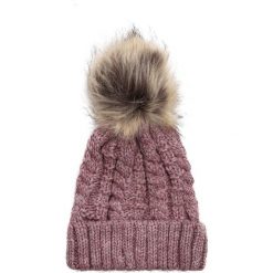 Ciemnoróżowa Czapka Clout. Czerwone czapki zimowe damskie marki other, na jesień. Za 39,99 zł.