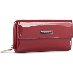 Duży Portfel Damski MONNARI - PUR1021-005 Red. Szare portfele damskie marki Monnari, w paski, z materiału, duże. W wyprzedaży za 149,00 zł.