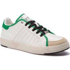 Sneakersy GUESS - College FM6COL LEA12 WHIGR. Białe sneakersy męskie Guess, na co dzień, z aplikacjami, z zamszu, klasyczne, bez zapięcia. Za 399,00 zł.