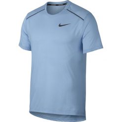 Koszulka Nike Rise 365 Short-Sleeve Top M Stalowo-Niebieska. Szare koszulki męskie Nike, m, bez wzorów, z tkaniny, klasyczne, bez kołnierzyka, z krótkim rękawem, krótkie. Za 139,99 zł.