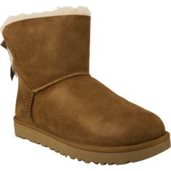 Ugg brązowe Mini Bailey Bow Ii Chestnut. Pomarańczowe śniegowce damskie Ugg, bez zapięcia. W wyprzedaży za 719,00 zł.