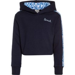 Bench CROP HOODY Bluza z kapturem maritime blue. Niebieskie bluzy dziewczęce Bench, z bawełny, z kapturem. W wyprzedaży za 170,10 zł.
