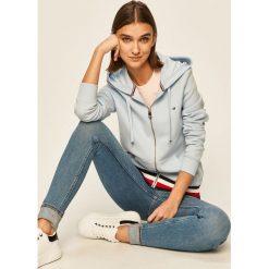 Tommy Hilfiger - Bluza. Niebieskie bluzy damskie TOMMY HILFIGER, s, bez wzorów, z bawełny, bez rękawów, z kapturem. W wyprzedaży za 429,90 zł.