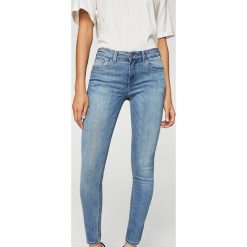 Mango - Jeansy Kim2. Niebieskie rurki damskie Mango. W wyprzedaży za 79,90 zł.