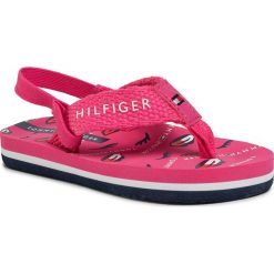 Sandały TOMMY HILFIGER - Lips Print Flip Flop T1A2-30663-0058 Fuchsia 313. Różowe sandały dziewczęce TOMMY HILFIGER, z tworzywa sztucznego, bez zapięcia. W wyprzedaży za 109,00 zł.