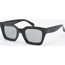 Answear - Okulary. Czarne okulary przeciwsłoneczne damskie marki ANSWEAR, prostokątne. W wyprzedaży za 29,90 zł.