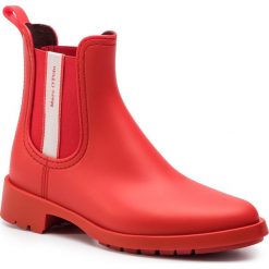 Kalosze MARC O'POLO - 901 15067701 800 Red 345. Czerwone kalosze damskie marki Marc O'Polo, bez wzorów, z tworzywa sztucznego. Za 399,00 zł.