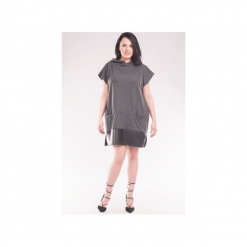 Sukienka z kapturem i wykończeniem z eko skóry SL2146SP Size Plus. Szare sukienki balowe marki Soleil, z dresówki, z kapturem, sportowe. Za 119,00 zł.