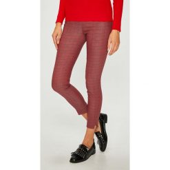 Answear - Spodnie FEMIFESTO. Czerwone spodnie damskie ANSWEAR, s, bez wzorów, z elastanu, eleganckie. W wyprzedaży za 59,90 zł.