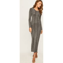 Guess Jeans - Sukienka. Niebieskie sukienki damskie Guess Jeans, na co dzień, s, z aplikacjami, z poliesteru, casualowe, z okrągłym kołnierzem, z długim rękawem, długie, maxi, proste. W wyprzedaży za 399,90 zł.