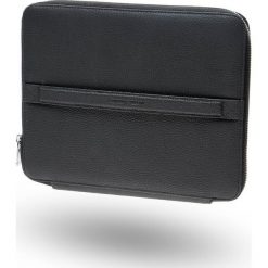 Czarne skórzane etui na tablet Emporio Armani. Czarne etui męskie Emporio Armani, bez wzorów, ze skóry, małe. Za 1149,00 zł.
