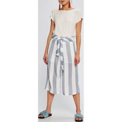 Answear - Spodnie Stripes Vibes. Szare spodnie damskie ANSWEAR, s, bez wzorów, z wiskozy, casualowe. W wyprzedaży za 59,90 zł.